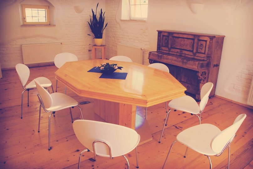 Bild Verwaltung Besprechungsraum Impuls.jpg