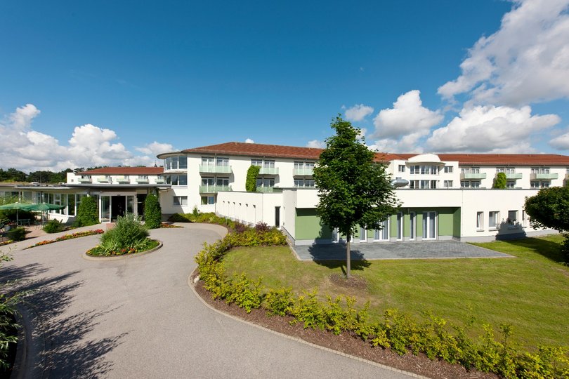 Außenansicht vorne.JPG